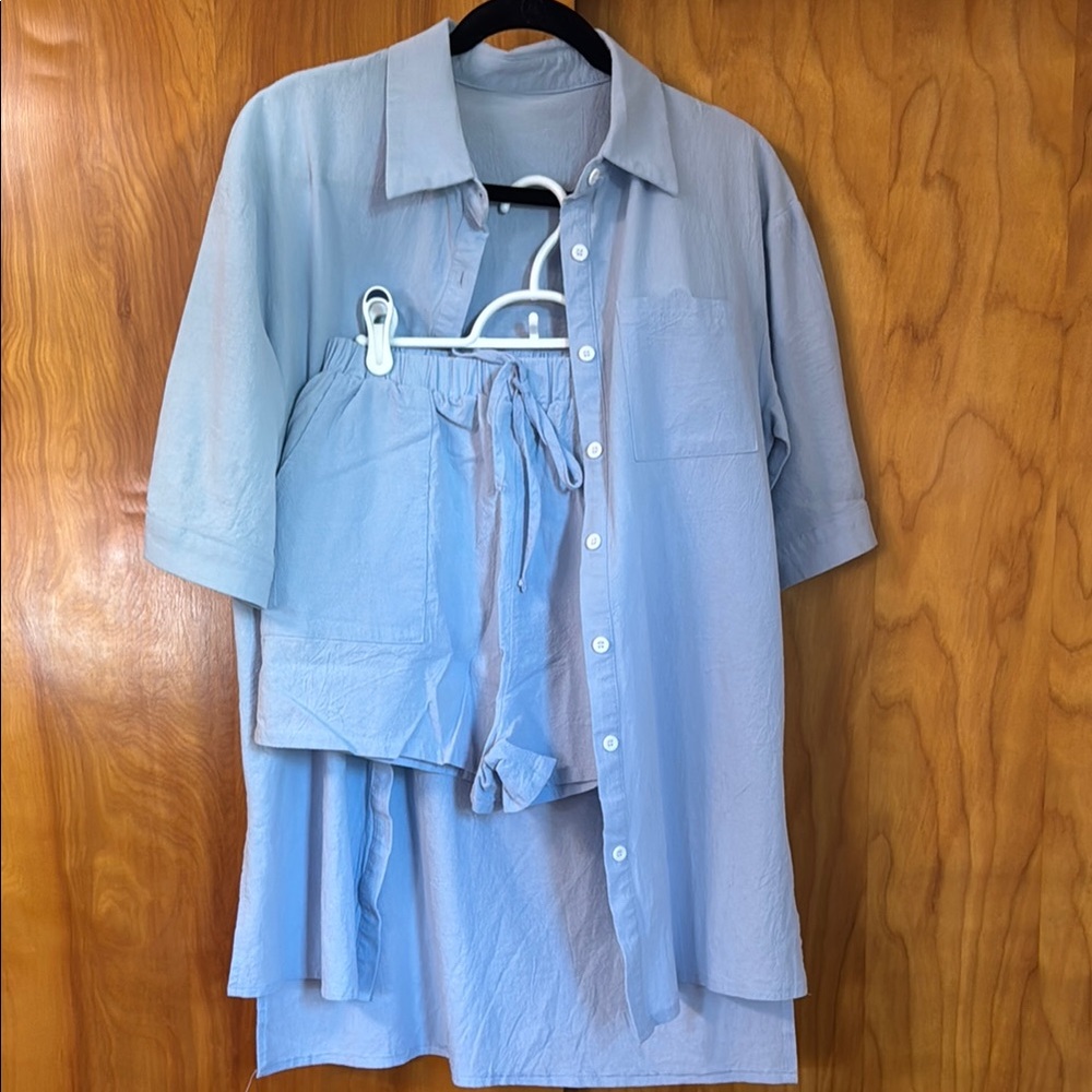 2pcs Women Summer Minimalist Solid Color Loose Front Button Shirt & Shorts Set